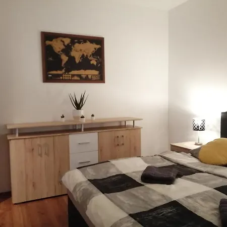 Cinege Apartmán *